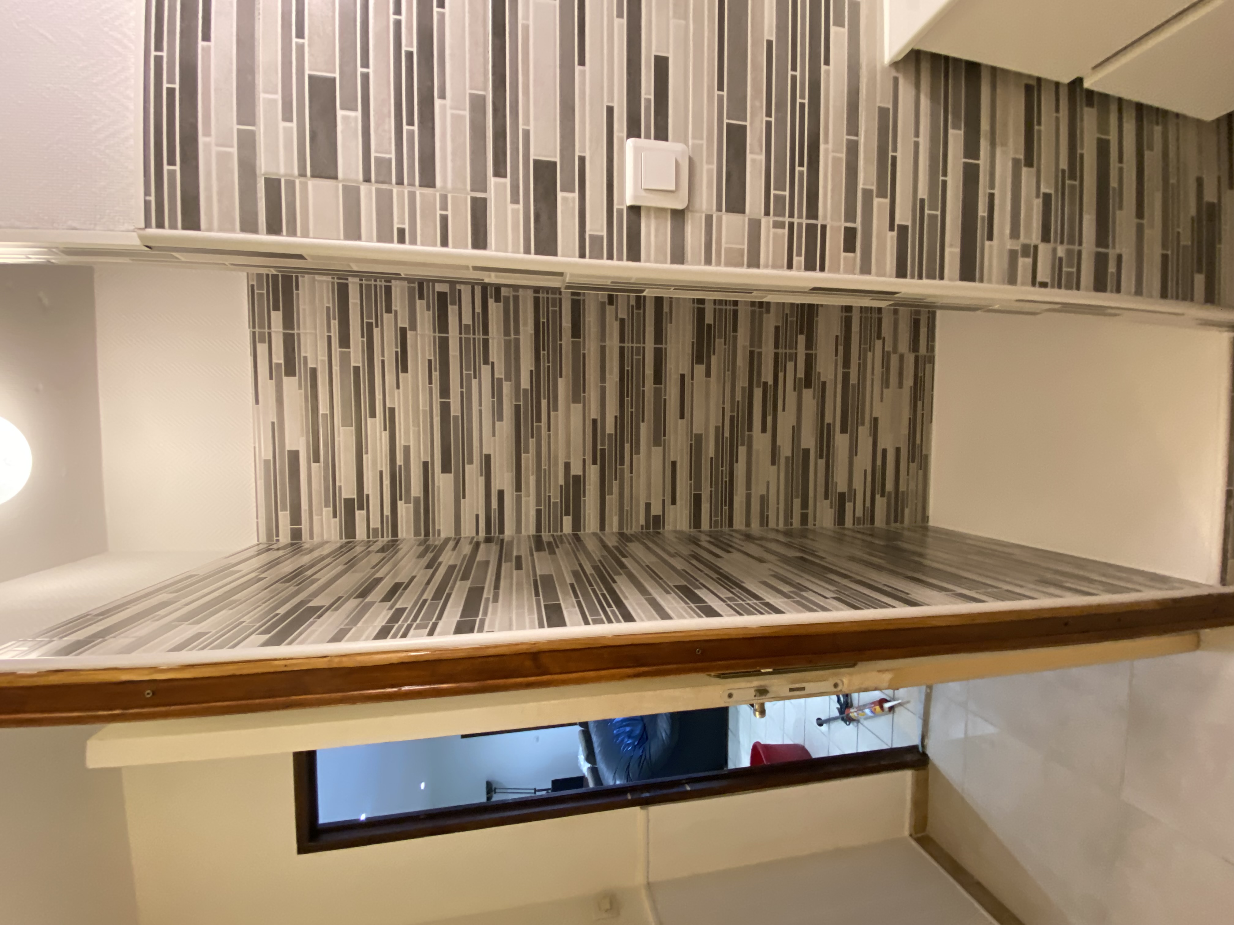 Résultat final salle de bain propre élégant